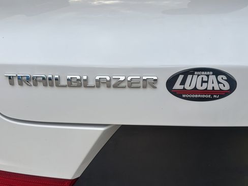 Used 2023 Chevrolet TrailBlazer LS image 43