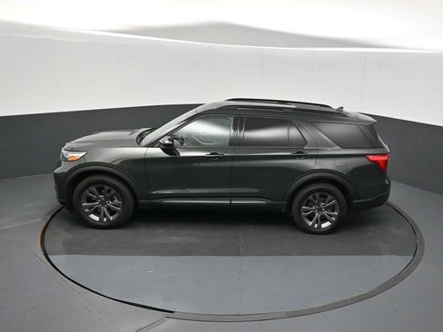 Used 2023 Ford Explorer XLT w/ Equipment Group 202A image 22