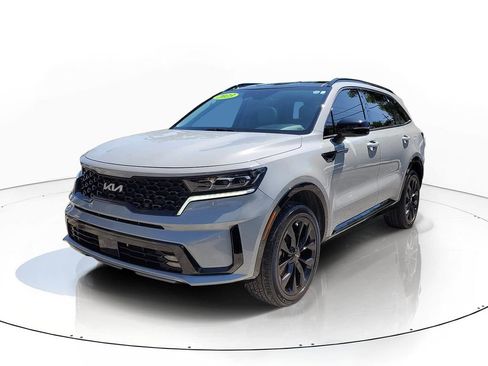 Used 2023 Kia Sorento SX AWD/4WD image 3