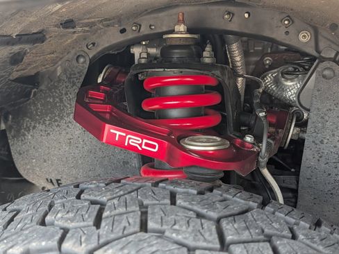 Used 2022 Toyota Tacoma TRD Pro AWD/4WD image 34