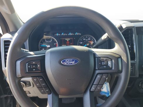 Used 2022 Ford F250 XLT w/ XLT Premium Package image 18