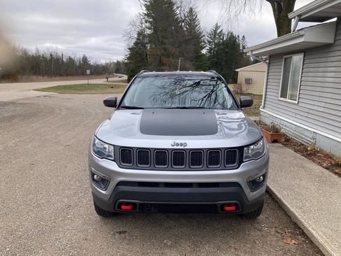 Used 2021 Jeep Compass Trailhawk image 3