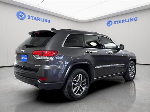 Used 2020 Jeep Grand Cherokee Laredo w/ Laredo X Package image 9