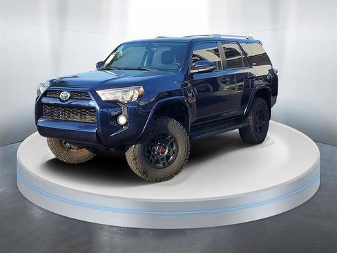 Used 2018 Toyota 4Runner SR5 Premium image 1