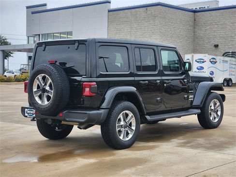 Used 2021 Jeep Wrangler Unlimited Sahara image 7