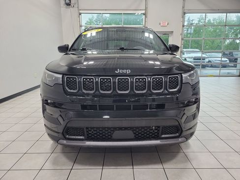 Used 2023 Jeep Compass High Altitude AWD/4WD image 6
