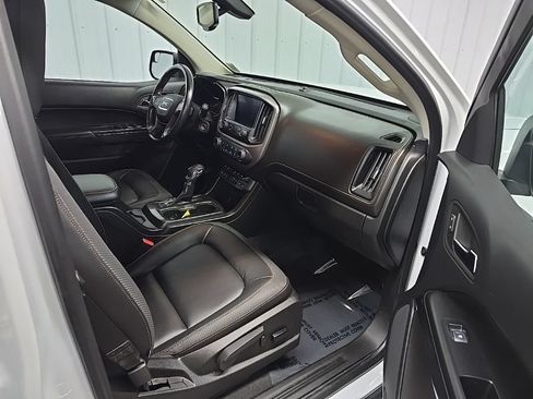Used 2022 GMC Canyon AT4 w/ Trailering Package AWD/4WD image 15