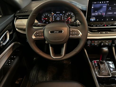 New 2026 Jeep Compass Limited image 13