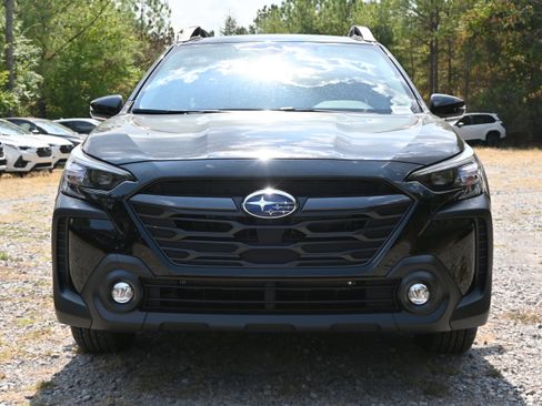 Certified 2025 Subaru Outback Premium w/ Popular Package #1A AWD/4WD image 3