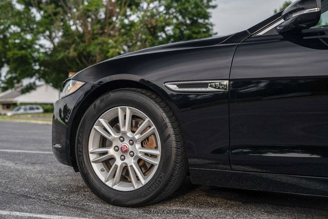 Used 2018 Jaguar XE Premium AWD/4WD image 72