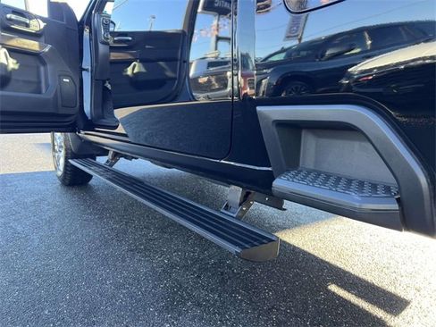 Certified 2023 Chevrolet Silverado 2500 High Country image 11