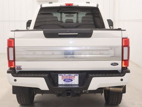 Certified 2022 Ford F250 Platinum w/ FX4 Off-Road Package image 9