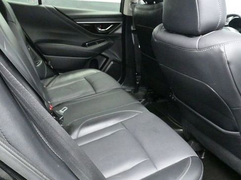 Used 2021 Subaru Outback Limited image 9