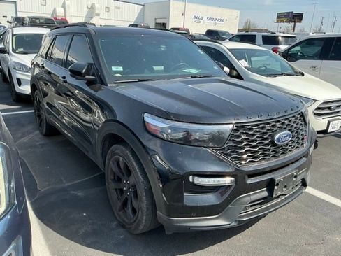 Used 2023 Ford Explorer ST w/ Equipment Group 401A image 4