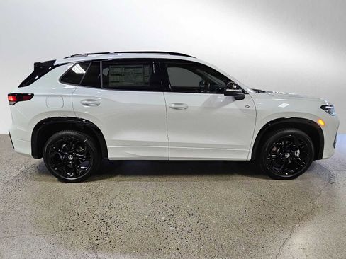 New 2026 Volkswagen Tiguan SE R-Line AWD/4WD image 2