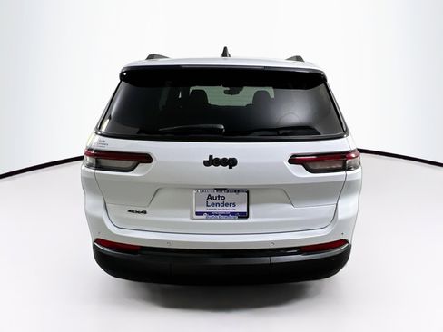 Used 2023 Jeep Grand Cherokee L Laredo image 6