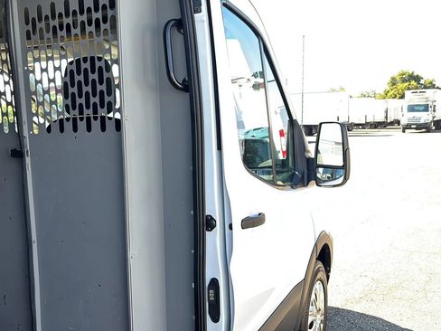 Used 2020 Ford Transit 250 Medium Roof RWD image 41