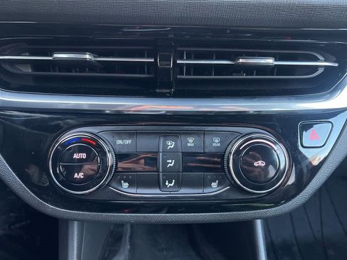 Used 2024 Buick Envista Sport Touring w/ Convenience I Package image 21