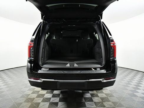 New 2026 Chevrolet Suburban LS image 26