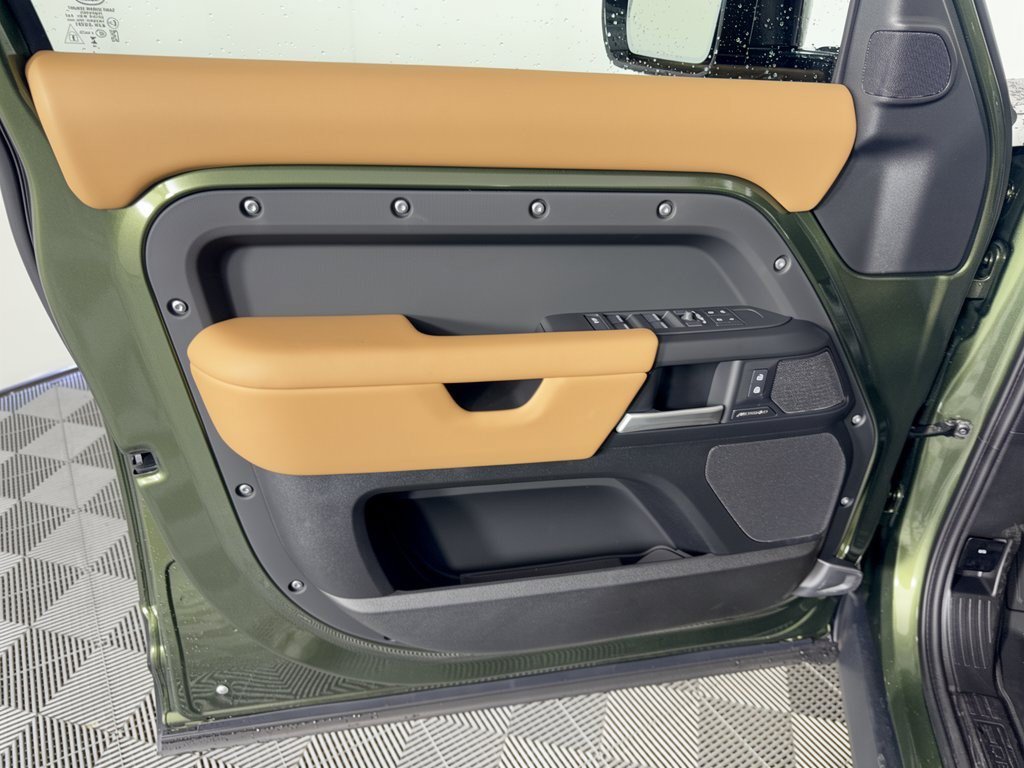 New 2026 Land Rover Defender 110 S AWD/4WD image 14
