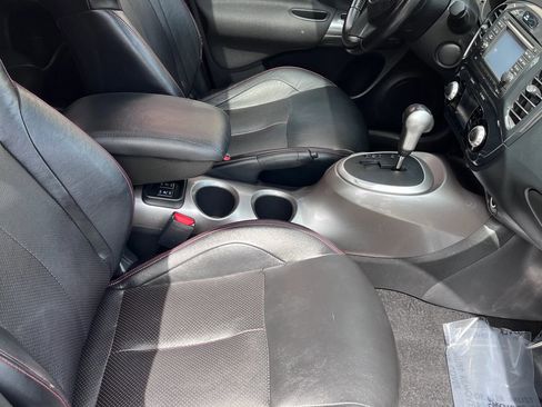 Used 2011 Nissan Juke SL w/ Chrome Pkg FWD image 11