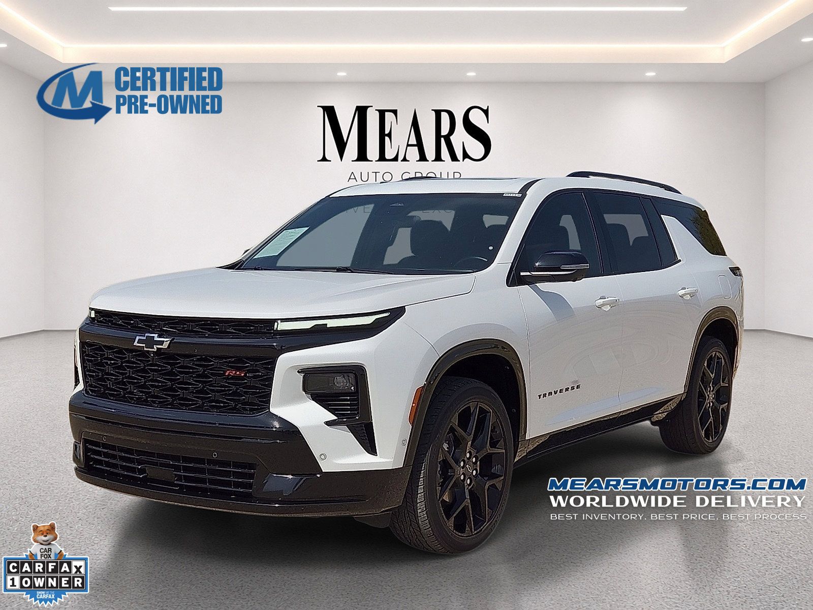 Used 2024 Chevrolet Traverse RS w/ LPO, Floor Liner Package FWD image 1
