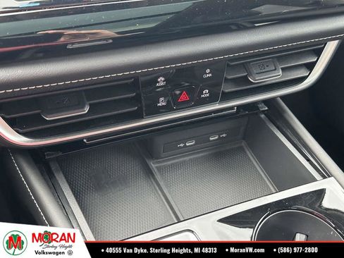 Used 2024 Volkswagen Atlas SE AWD/4WD image 28