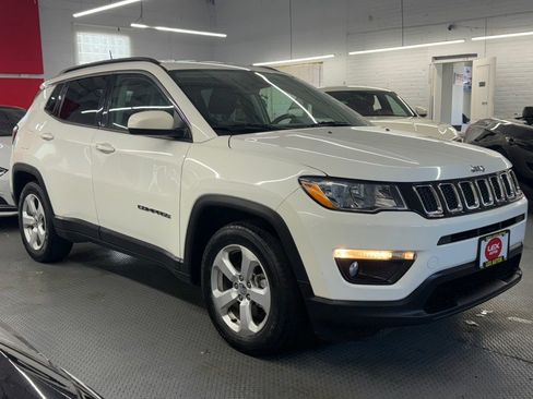Used 2021 Jeep Compass Latitude w/ Convenience Group FWD image 5