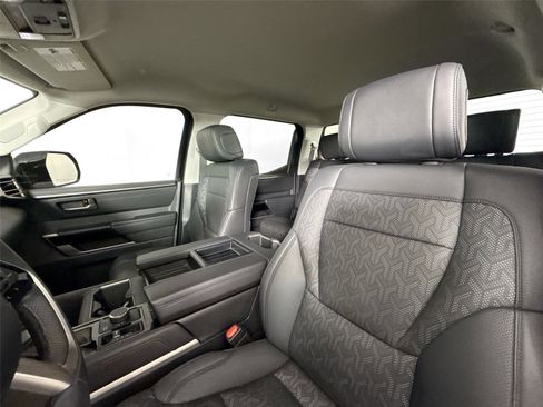 Used 2024 Toyota Tundra Limited image 3