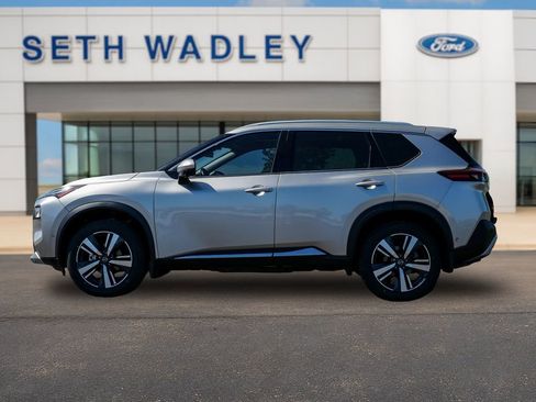 Used 2023 Nissan Rogue Platinum w/ Platinum Premium Package FWD image 4