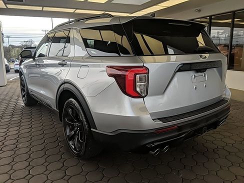 Certified 2022 Ford Explorer ST w/ Equipment Group 401A AWD/4WD image 9