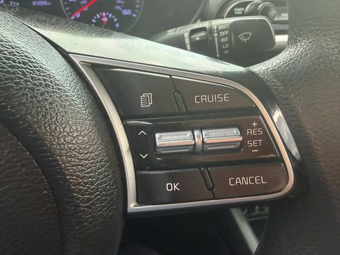 Used 2020 Kia Forte LXS FWD image 14
