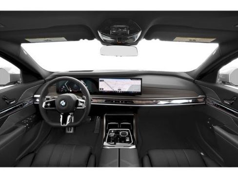 Used 2023 BMW 760i xDrive image 11