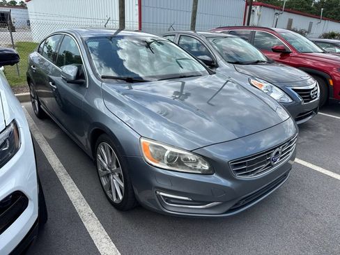 Used 2016 Volvo S60 T5 Inscription Platinum FWD image 2