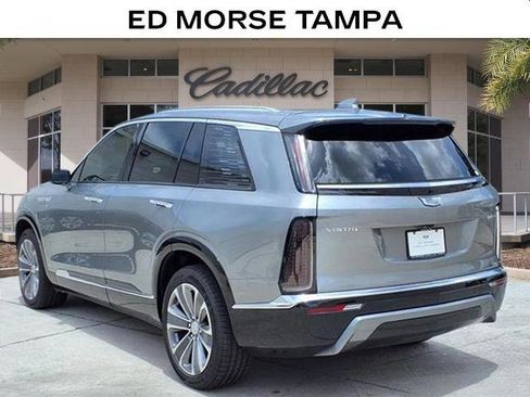 New 2026 Cadillac Vistiq Luxury image 3