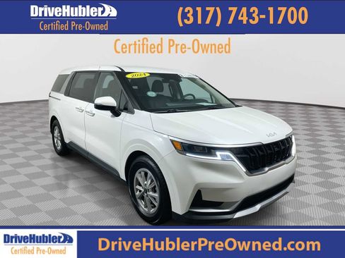 Used 2024 Kia Carnival LX image 1