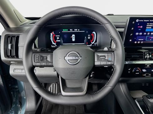 New 2026 Nissan Pathfinder Platinum image 12