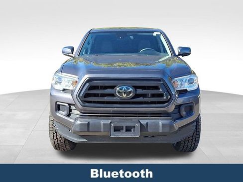 Used 2022 Toyota Tacoma SR image 3
