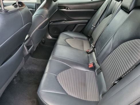 Used 2019 Toyota Camry SE FWD image 20