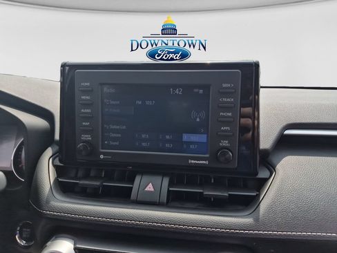 Used 2022 Toyota RAV4 XLE AWD/4WD image 31