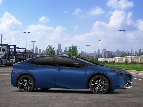New 2026 Toyota Prius XLE FWD image 15