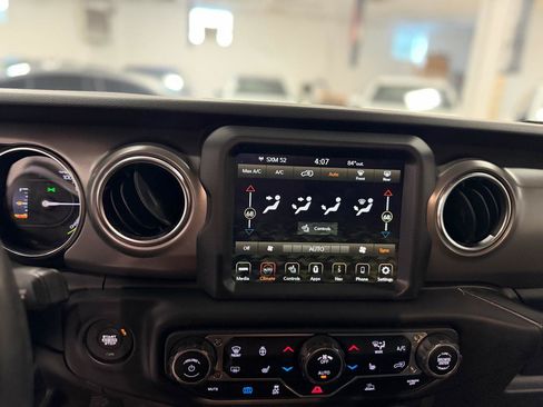 Used 2023 Jeep Wrangler Unlimited Rubicon 4xe w/ Cold Weather Group AWD/4WD image 23