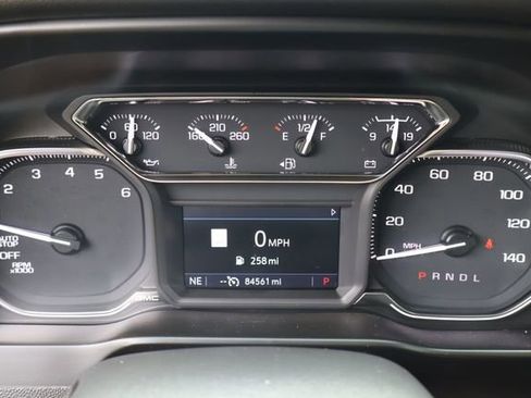 Used 2021 GMC Sierra 1500 SLT RWD image 9
