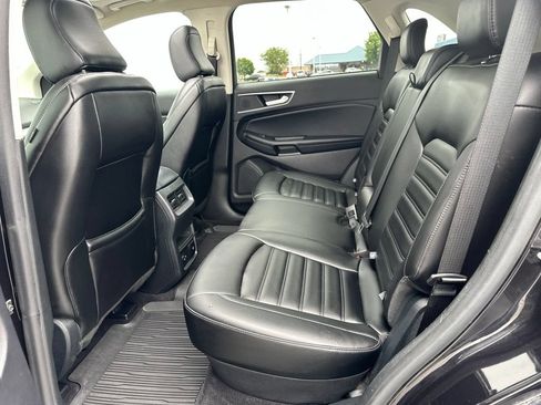 Certified 2022 Ford Edge SEL w/ Convenience Package AWD/4WD image 18