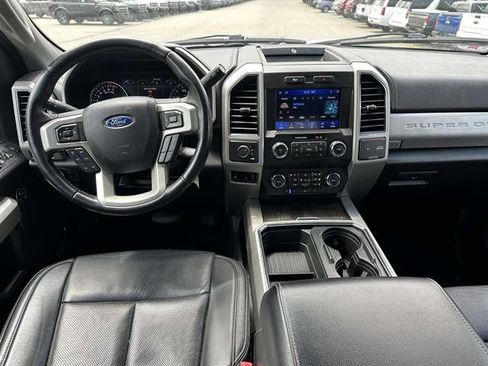 Used 2021 Ford F250 Lariat w/ Lariat Value Package AWD/4WD image 12