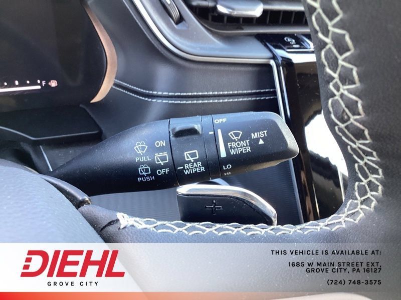 Used 2023 Jeep Grand Cherokee L Laredo w/ Luxury Tech Group I AWD/4WD image 34