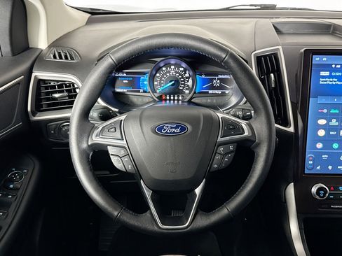 Used 2021 Ford Edge SEL image 21