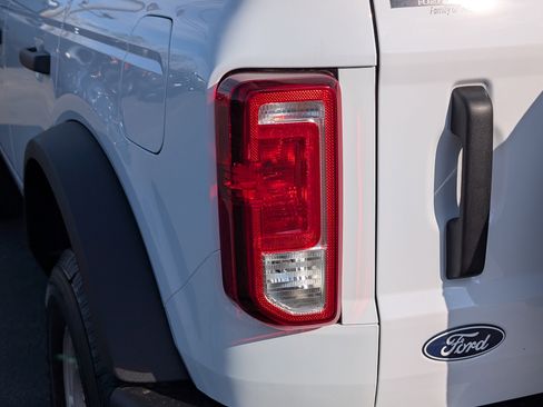 New 2026 Ford Bronco Base image 12