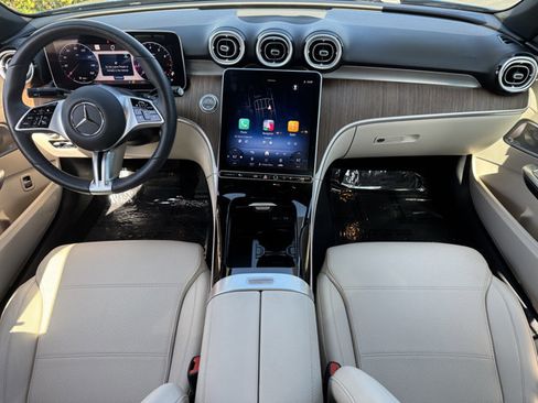 Used 2025 Mercedes-Benz C 300 Sedan image 10