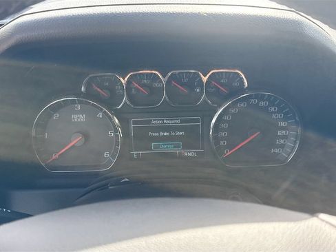 Used 2020 Chevrolet Suburban Premier RWD image 13